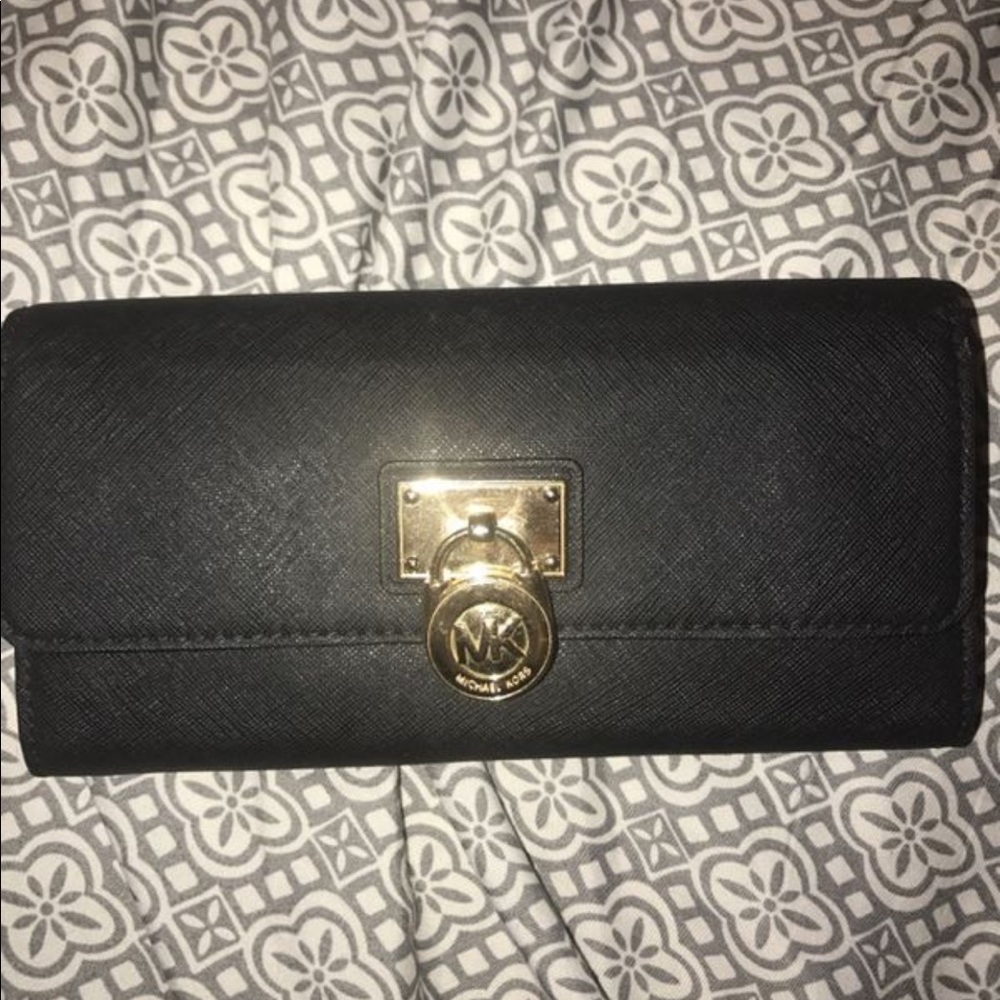 Black Michael Kors Hamilton style flap wallet
